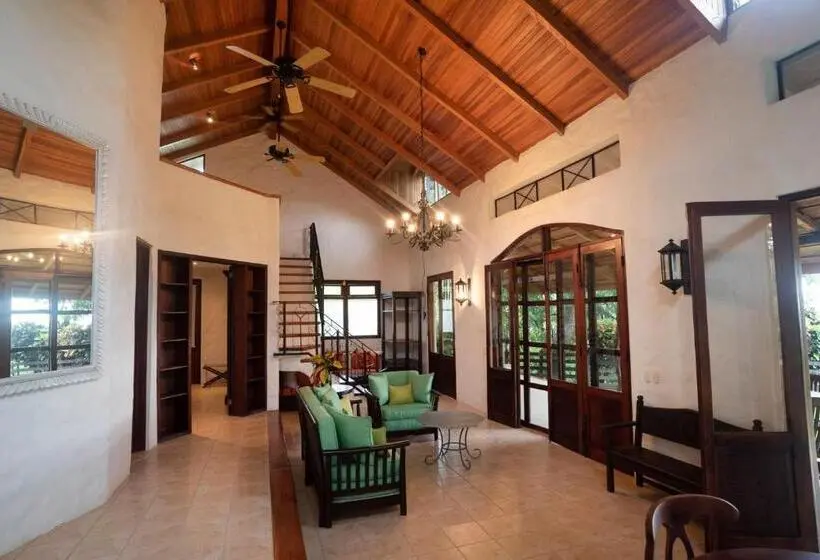 簡易ホテル Hacienda Barrigona