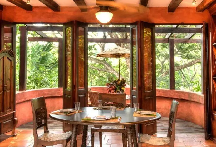 簡易ホテル Hacienda Barrigona