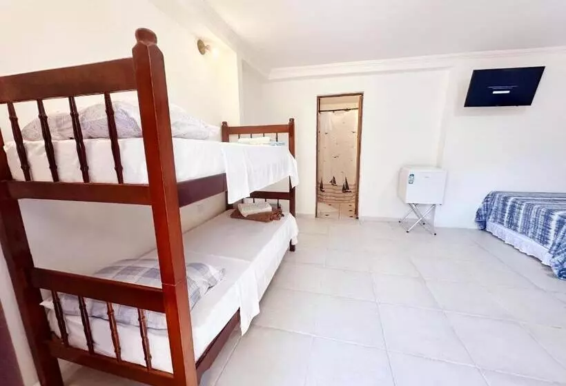 Hostelli Pousada Sobre As Ondas De Picinguaba