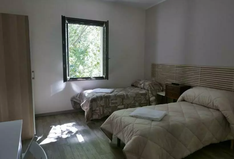Hotelli Agriturismo Boschi Celati