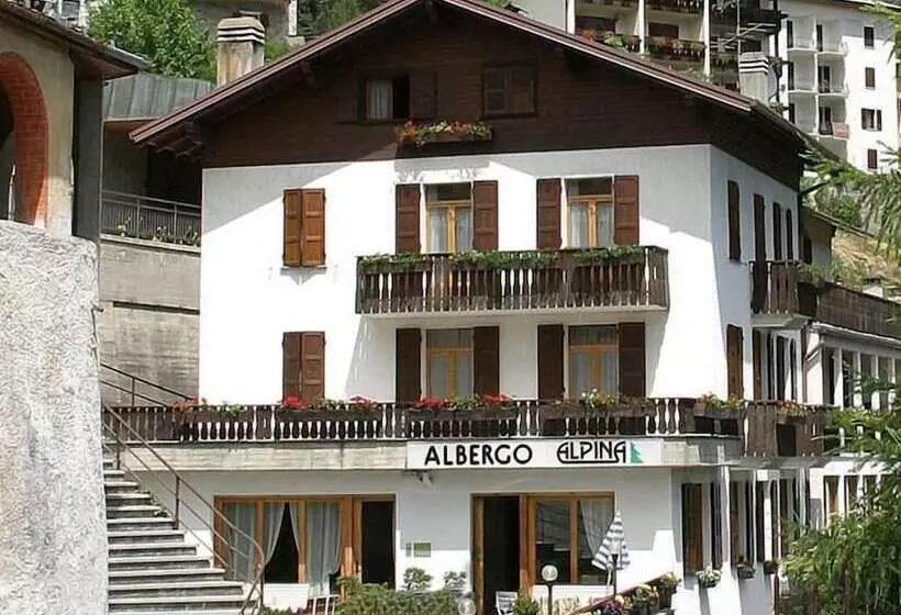 Hotelli Albergo Alpina