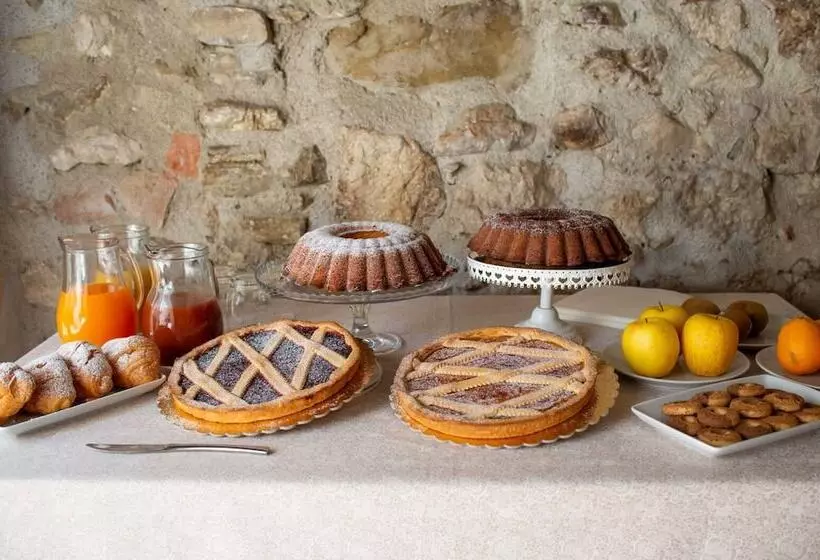 ホテル Albergo Diffuso Quaglietta