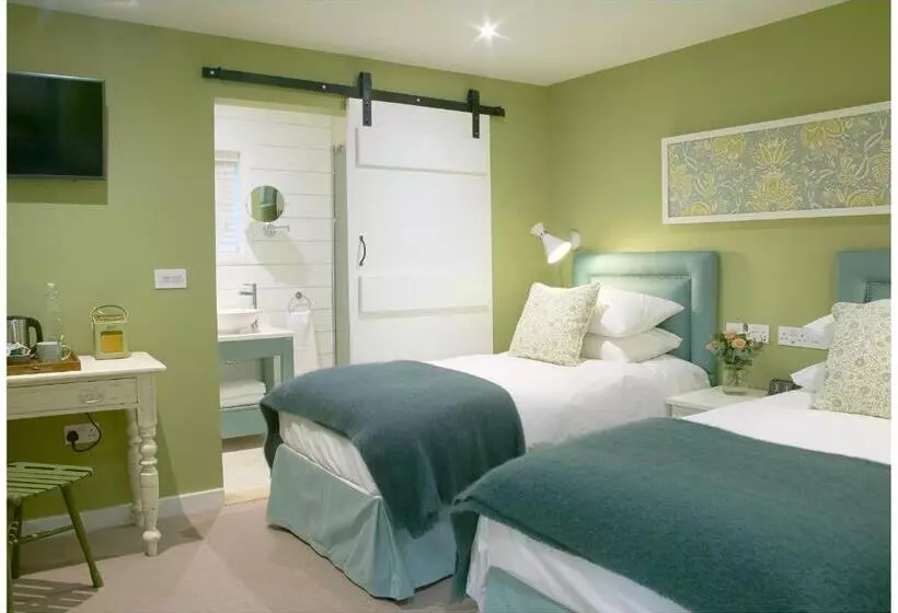 Hotelli The Three Hills