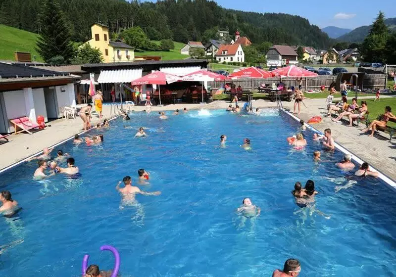 Majatalo Gasthof Landhotel Hubmann