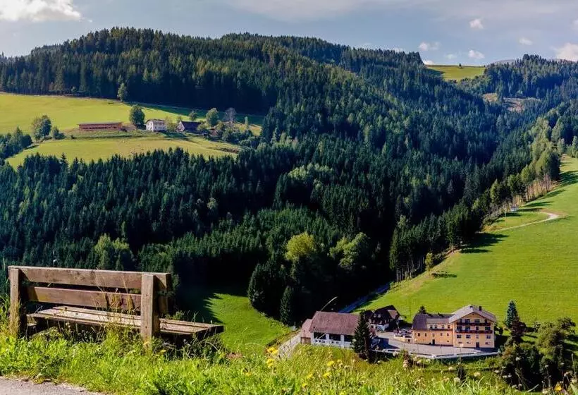 Majatalo Gasthof Landhotel Hubmann