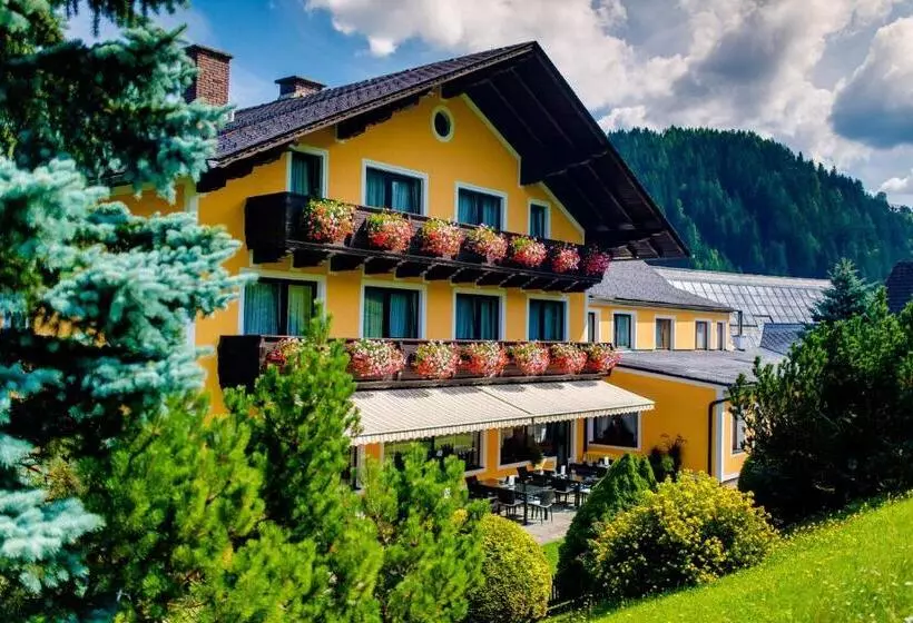 Majatalo Gasthof Landhotel Hubmann