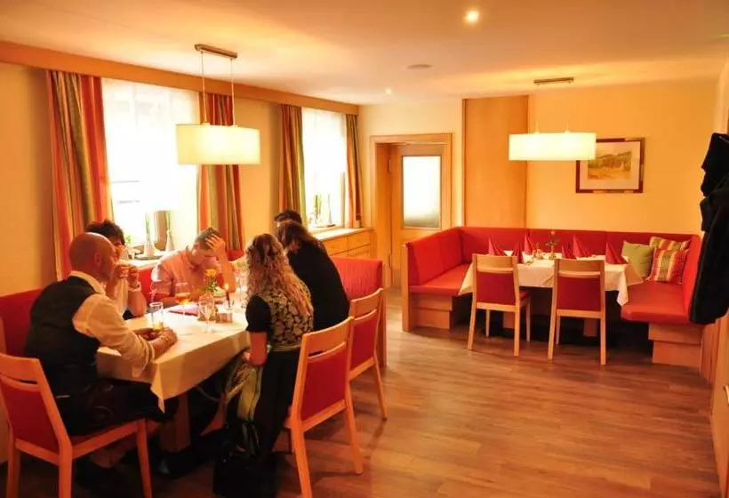 Majatalo Gasthof Landhotel Hubmann