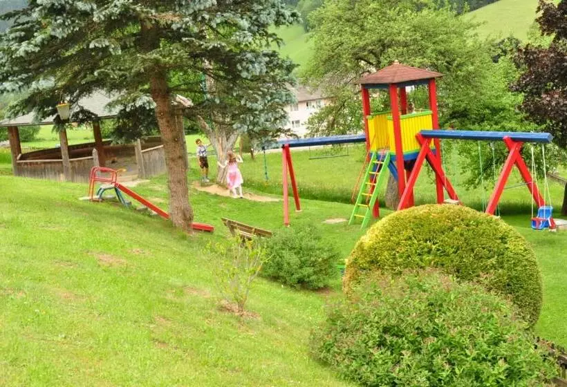 Majatalo Gasthof Landhotel Hubmann