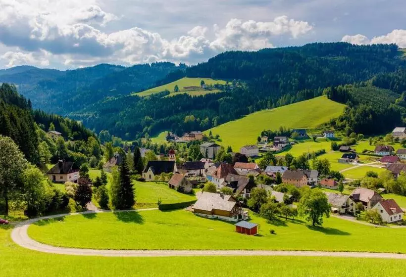 Majatalo Gasthof Landhotel Hubmann