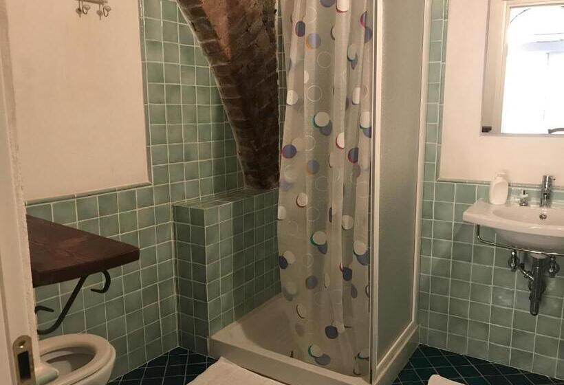 بنسيون Sole Terra Mare