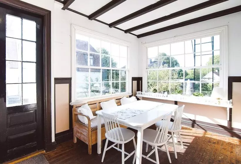 ペンション Urshult Hotell