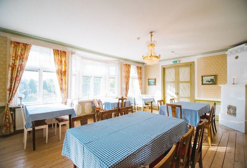 پانسیون Urshult Hotell