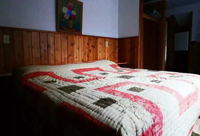 Lomakeskus Slide Mountain Forest House