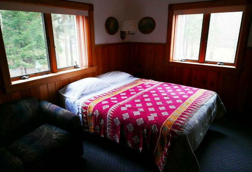 אתר נופש Slide Mountain Forest House