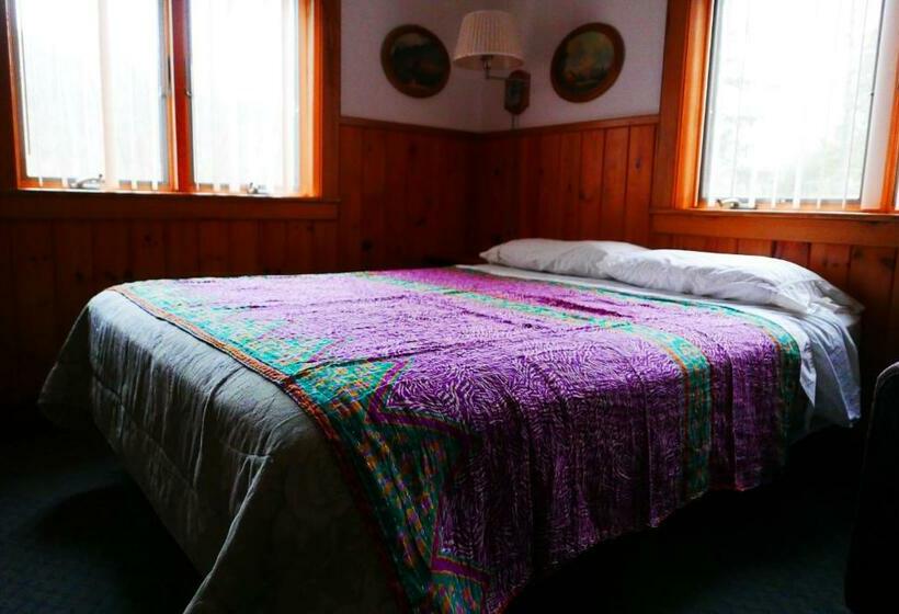 אתר נופש Slide Mountain Forest House