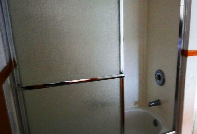 אתר נופש Slide Mountain Forest House