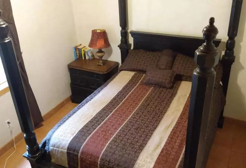 Shady Brook Inn Village/resort