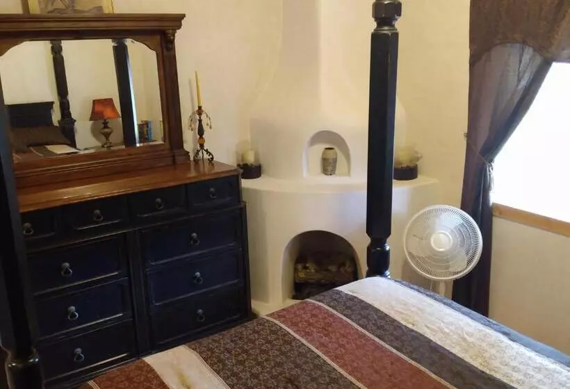 Shady Brook Inn Village/resort