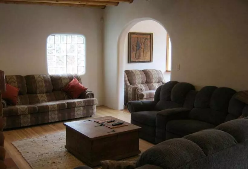 Shady Brook Inn Village/resort