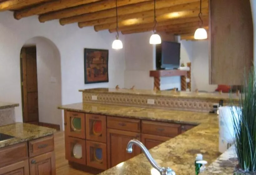 Shady Brook Inn Village/resort