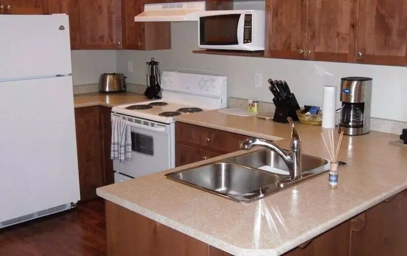 Sunshine Valley Rv Resort And Cabins