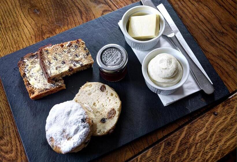 فندق صغير Brigands Inn