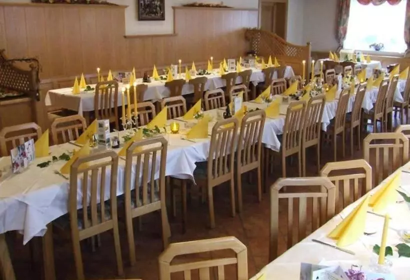 Retkeilymaja Gasthof Steinerwirt