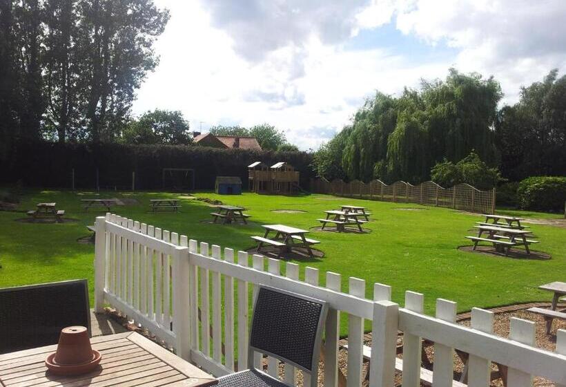 فندق صغير The Feathers