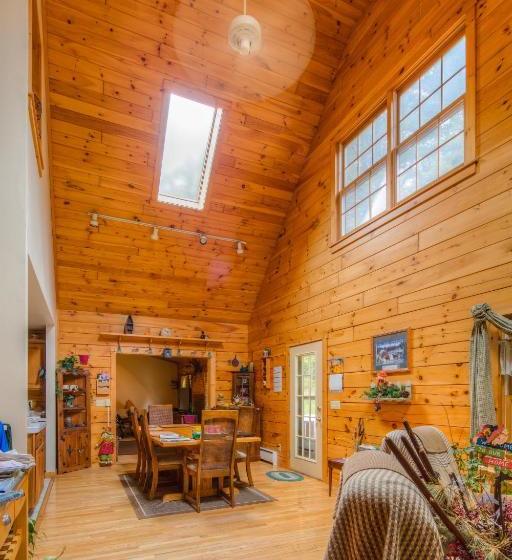 Общежитие The Old Tioga Inn Bed And Breakfast