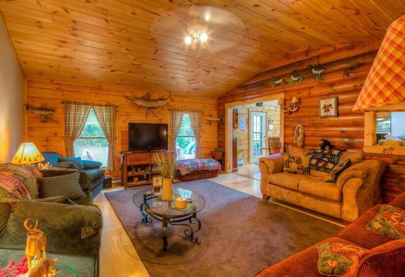 Общежитие The Old Tioga Inn Bed And Breakfast