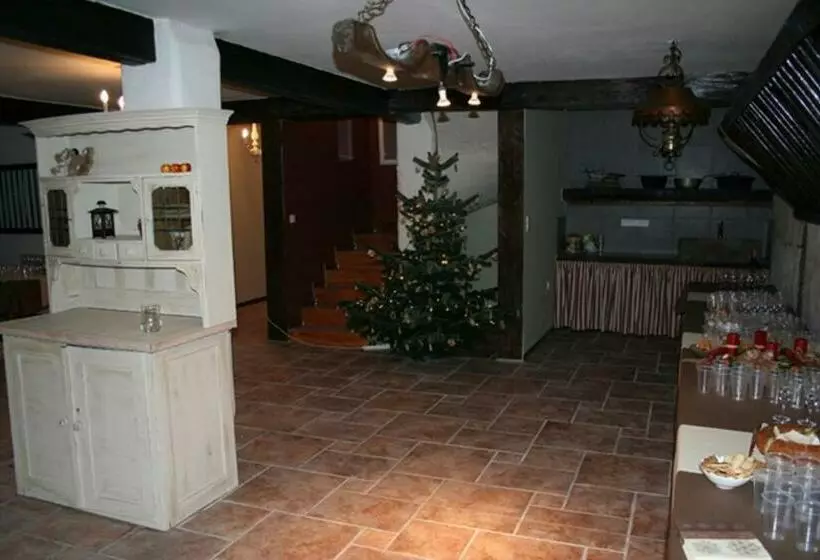 Aamiaismajoitus (B&B) Chambres D'hotes Les Hirondelles