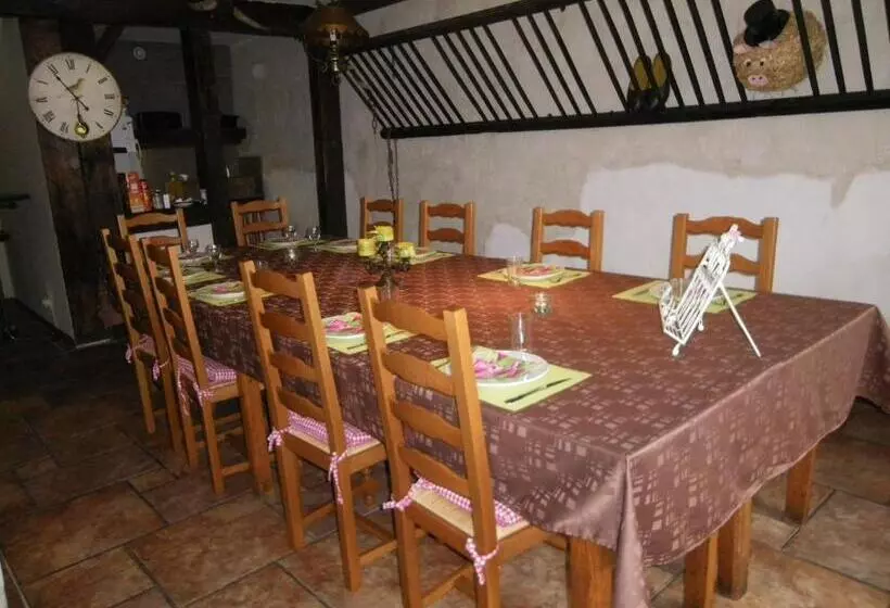 Aamiaismajoitus (B&B) Chambres D'hotes Les Hirondelles