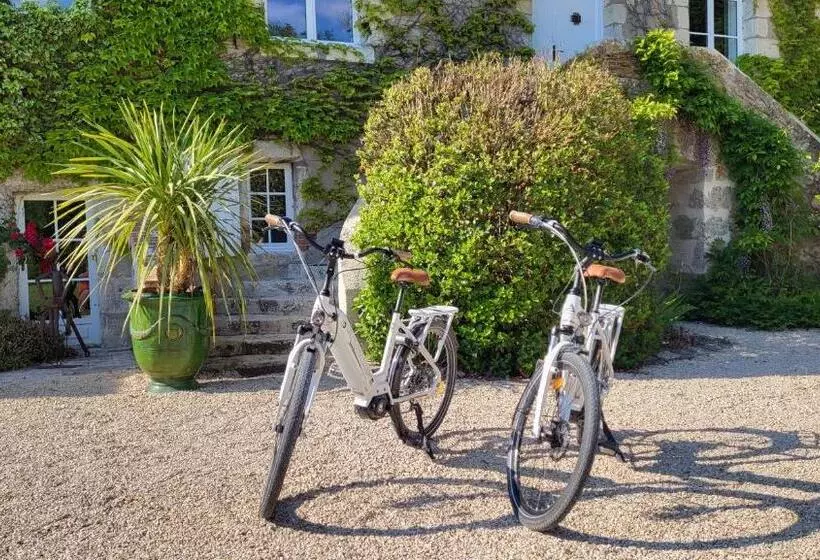 Aamiaismajoitus (B&B) Domaine De La Blonnerie