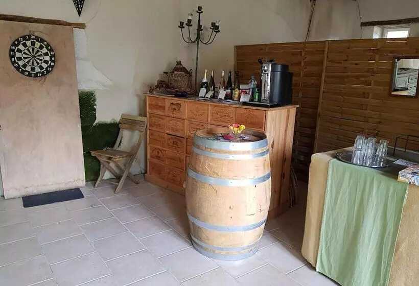 Aamiaismajoitus (B&B) Les Roberderies