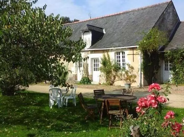 Aamiaismajoitus (B&B) Les Roberderies