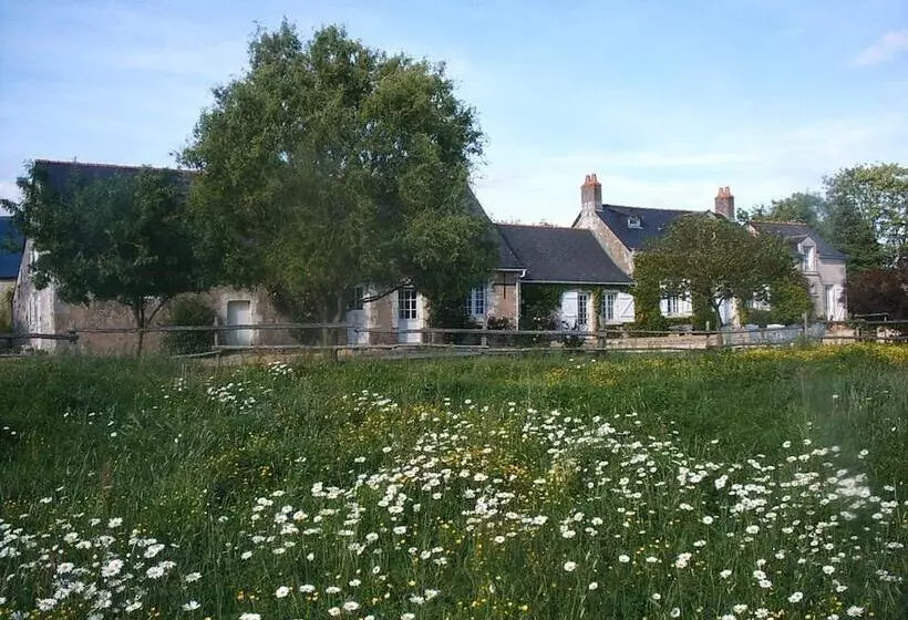 Aamiaismajoitus (B&B) Les Roberderies