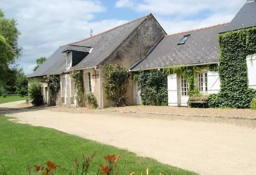 Aamiaismajoitus (B&B) Les Roberderies