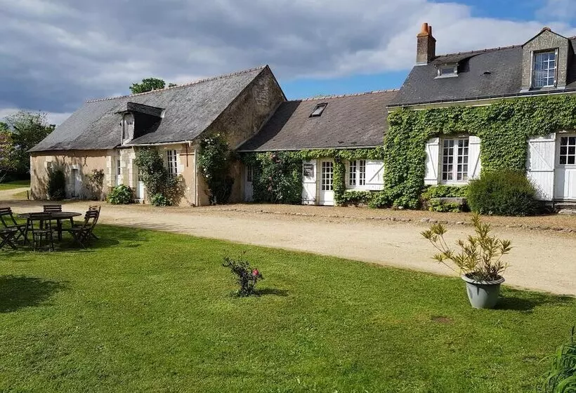 Aamiaismajoitus (B&B) Les Roberderies