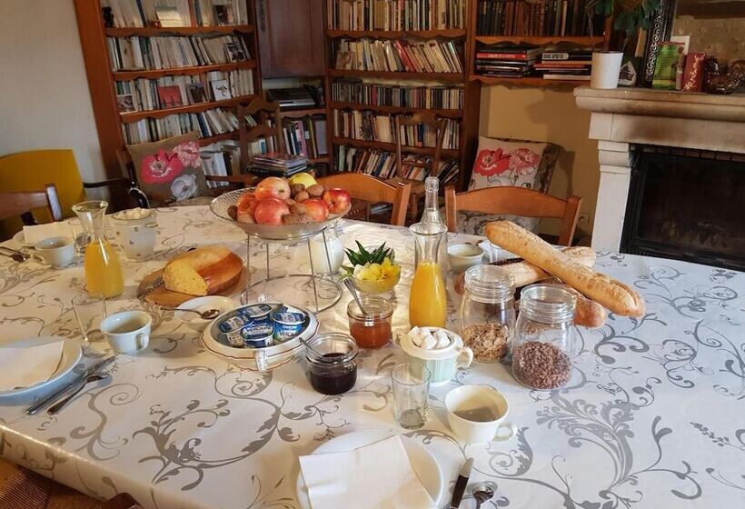 مبيت وإفطار Les Roberderies