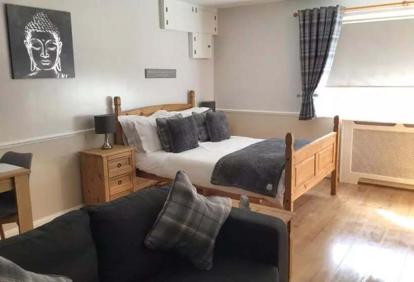 Aamiaismajoitus (B&B) Meerkat Manor