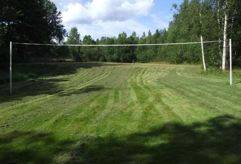 Aamiaismajoitus (B&B) Skålleruds Gård