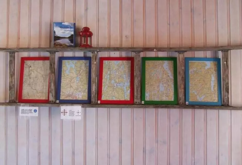 Aamiaismajoitus (B&B) Skålleruds Gård