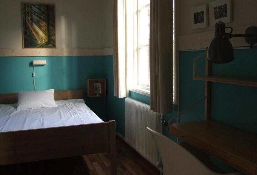 Bed and Breakfast Skålleruds Gård