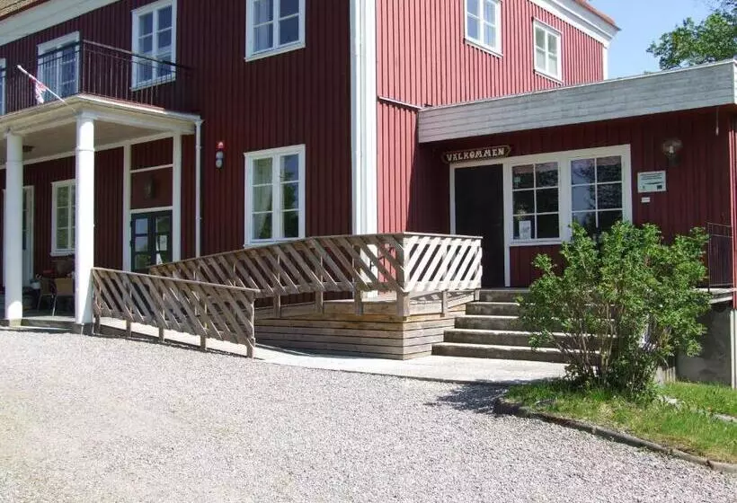 Aamiaismajoitus (B&B) Skålleruds Gård