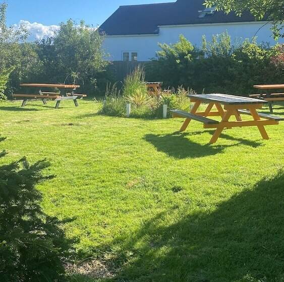 Bed and Breakfast The Penruddocke Arms