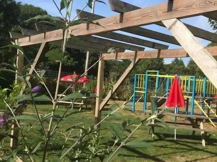 Aamiaismajoitus (B&B) The Penruddocke Arms