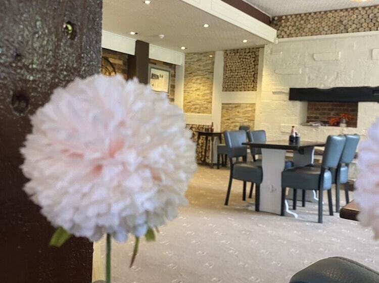 Bed and Breakfast The Penruddocke Arms