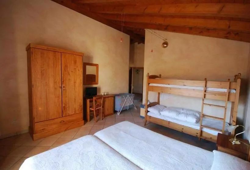 ホテル Garni Viggiona