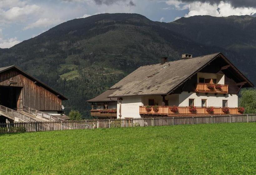 Отель Kristemoarhof