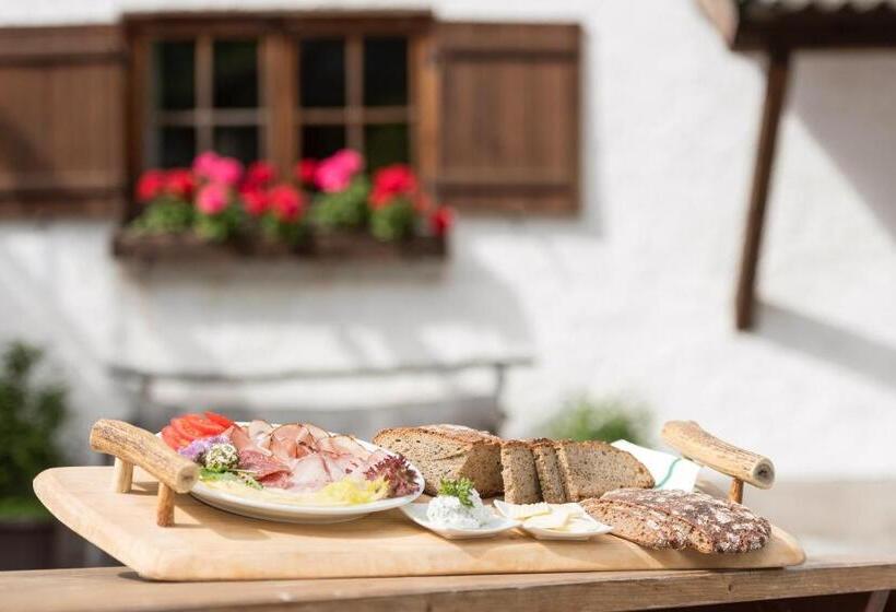 Отель Kristemoarhof